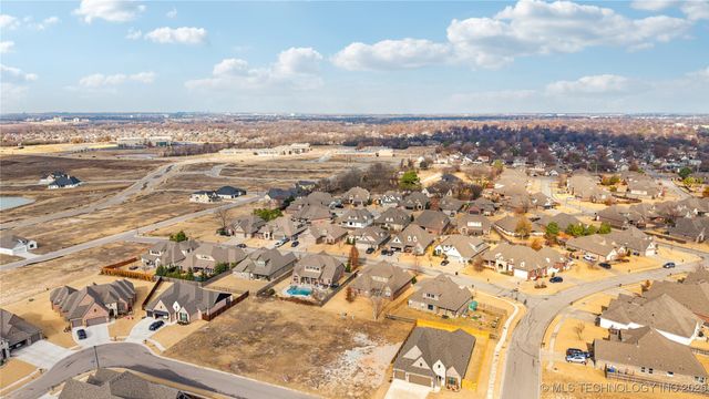 3726 S Fir Boulevard, Broken Arrow, OK 74011