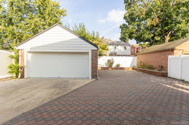 73-35 189th Street, Fresh Meadows, NY 11366