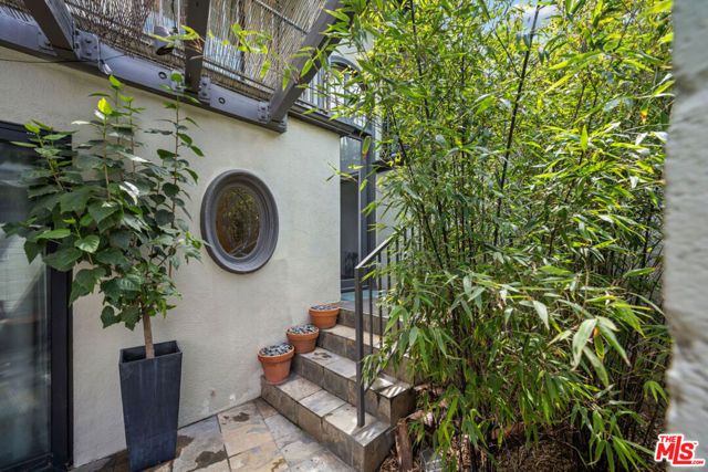 7432 Woodrow Wilson Drive, Los Angeles, CA 90046