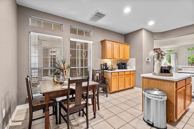 31 Endor Forest Place, The Woodlands, TX 77382