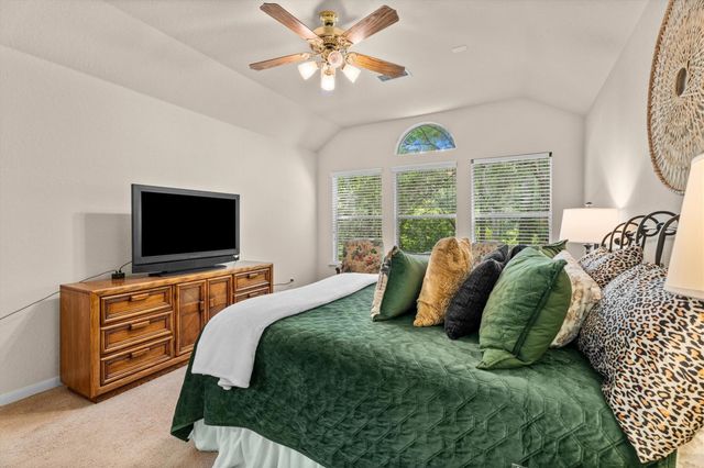 31 Endor Forest Place, The Woodlands, TX 77382