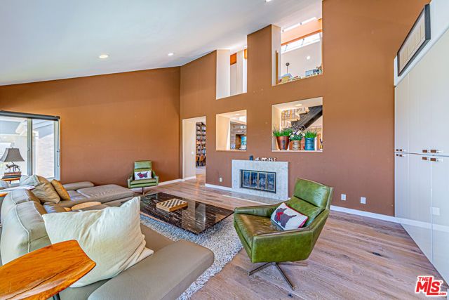 6 Sirius, Irvine, CA 92603