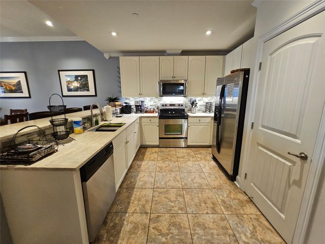 1001 The Cape RD 32, Horseshoe Bay, TX 78657