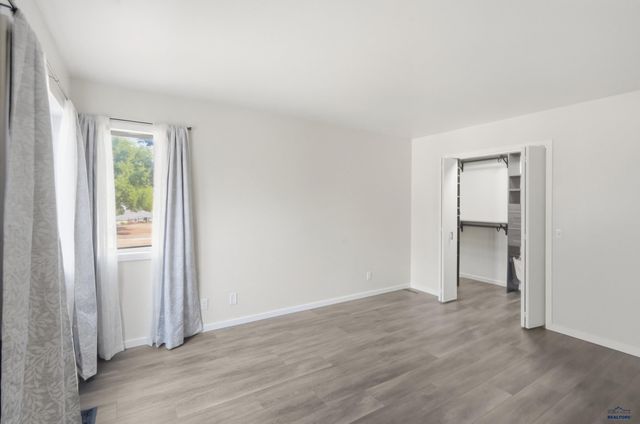 1220 RANGE VIEW CIR, Rapid City, SD 57701