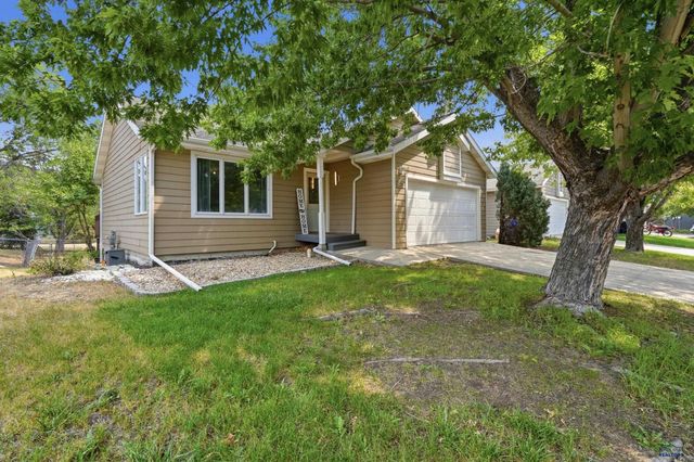1220 RANGE VIEW CIR, Rapid City, SD 57701
