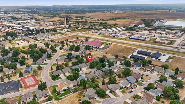 1220 RANGE VIEW CIR, Rapid City, SD 57701