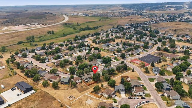 1220 RANGE VIEW CIR, Rapid City, SD 57701
