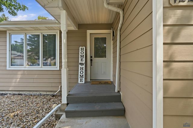 1220 RANGE VIEW CIR, Rapid City, SD 57701