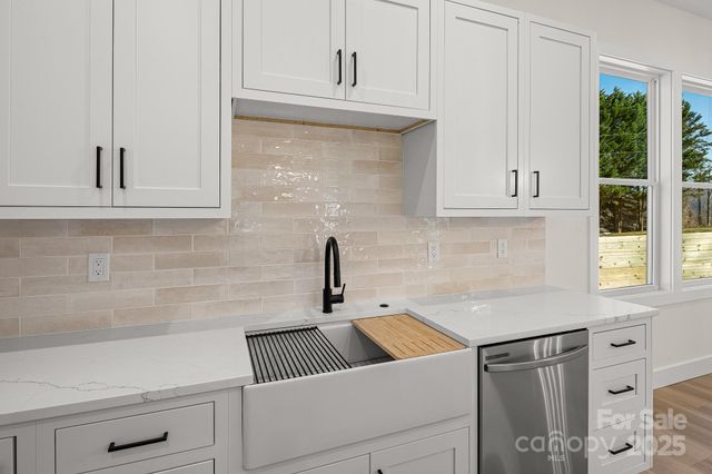 4 Shytle Lane, Fletcher, NC 28732