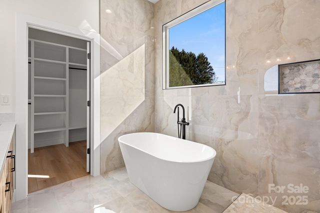 4 Shytle Lane, Fletcher, NC 28732