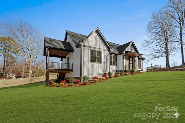 4 Shytle Lane, Fletcher, NC 28732