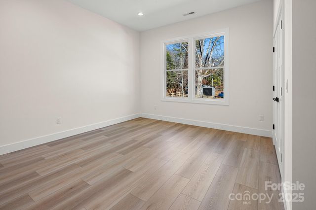 4 Shytle Lane, Fletcher, NC 28732