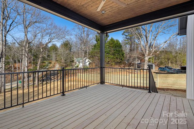 4 Shytle Lane, Fletcher, NC 28732