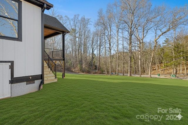 4 Shytle Lane, Fletcher, NC 28732