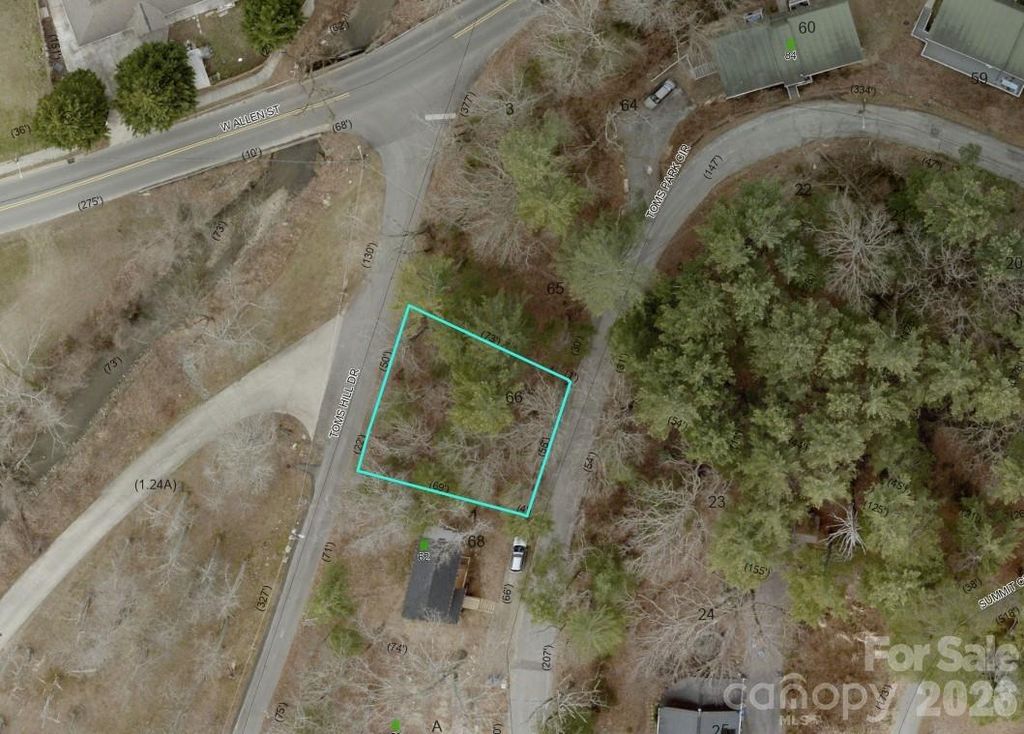 000 Toms Park Circle 66, Hendersonville, NC 28792