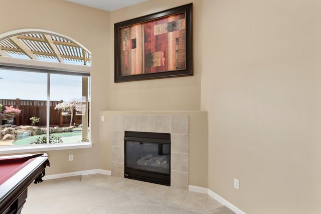 702 Shakeley Ln, Ione, CA 95640