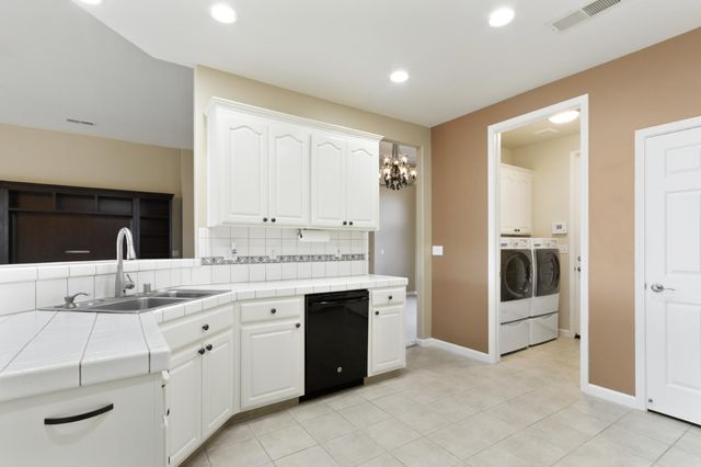 702 Shakeley Ln, Ione, CA 95640