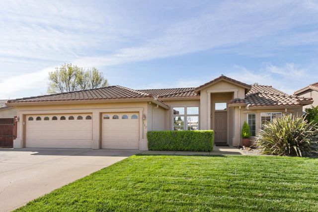702 Shakeley Ln, Ione, CA 95640