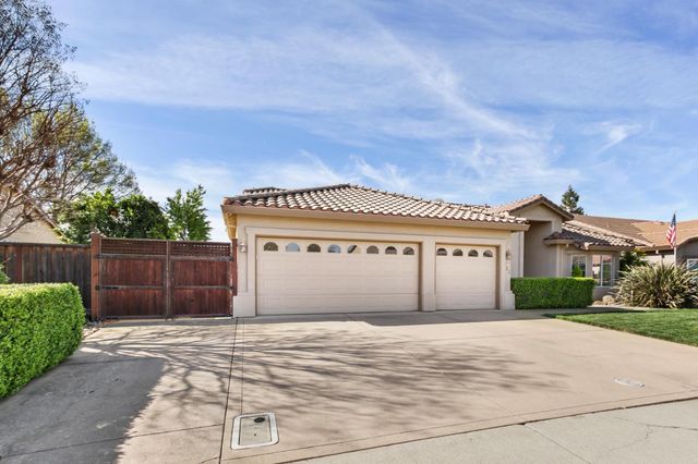 702 Shakeley Ln, Ione, CA 95640