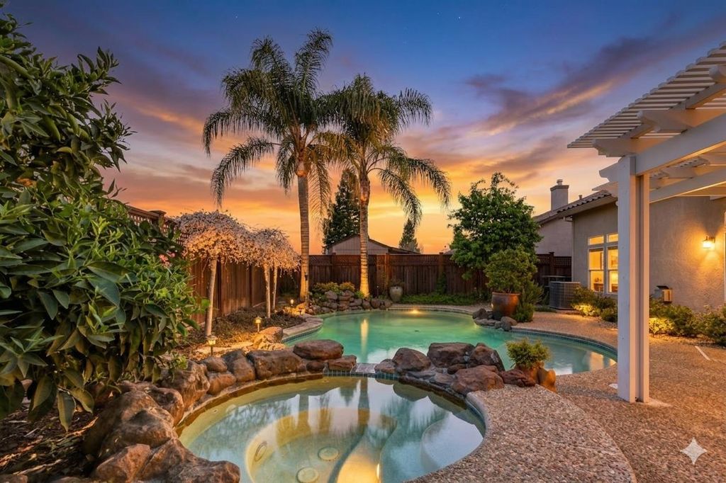 702 Shakeley Ln, Ione, CA 95640