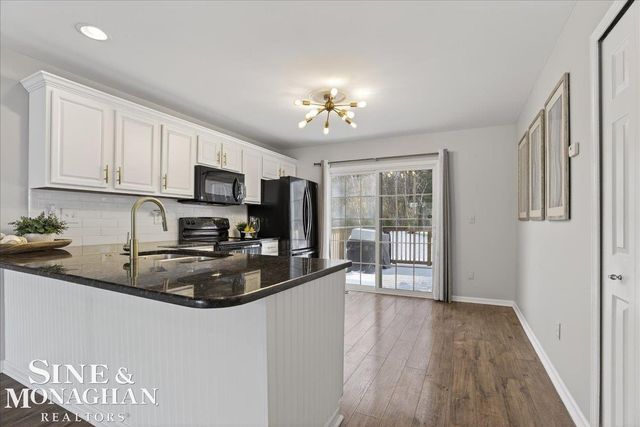 2075 Pauls Court, Marysville, MI 48040