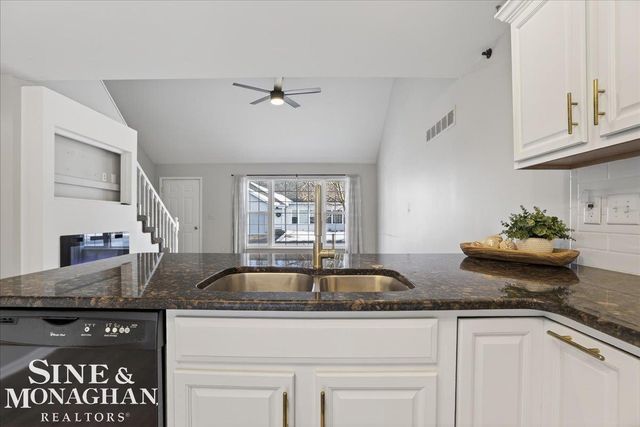 2075 Pauls Court, Marysville, MI 48040