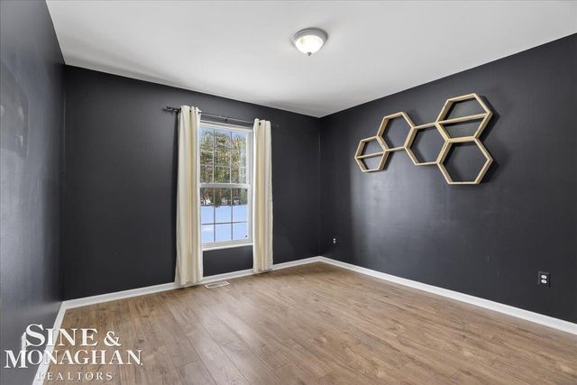 2075 Pauls Court, Marysville, MI 48040