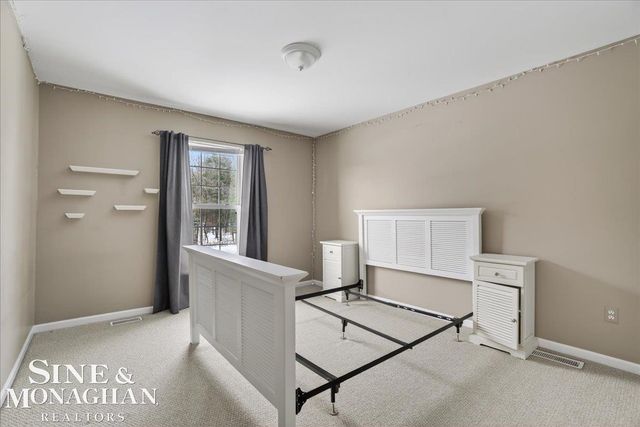 2075 Pauls Court, Marysville, MI 48040