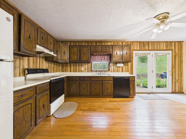 2540 Route 75, Kenova, WV 25530