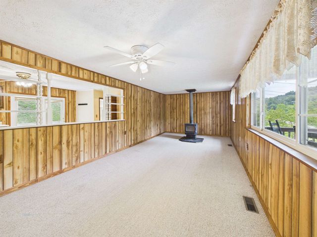 2540 Route 75, Kenova, WV 25530