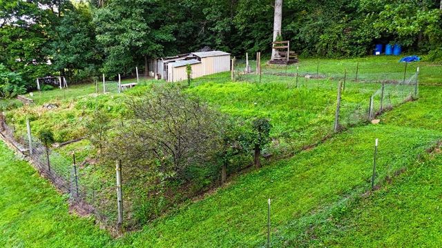 2540 Route 75, Kenova, WV 25530