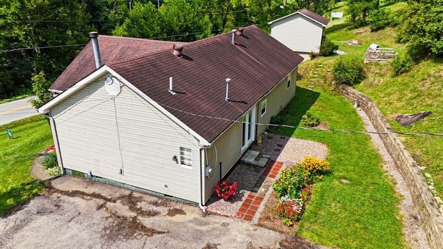 2540 Route 75, Kenova, WV 25530