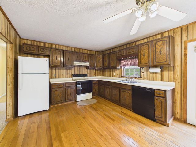 2540 Route 75, Kenova, WV 25530