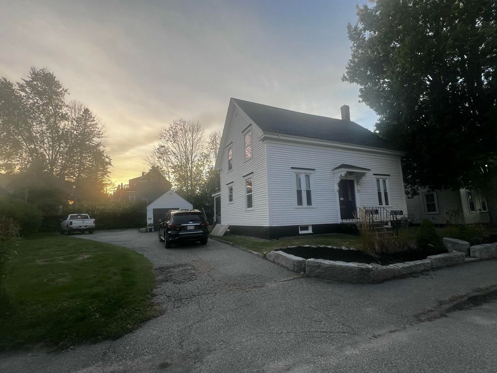 77 Central Street, Westbrook, ME 04092 — exterior