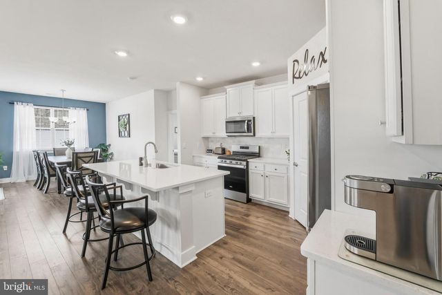 101 CONGRESSIONAL CT, Moorestown, NJ 08057