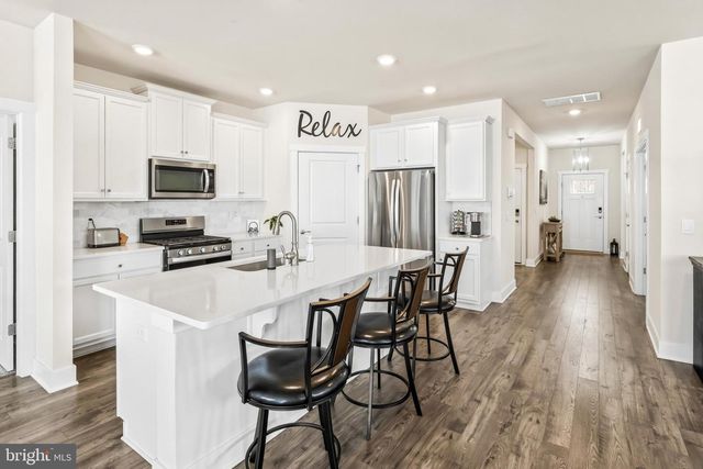 101 CONGRESSIONAL CT, Moorestown, NJ 08057