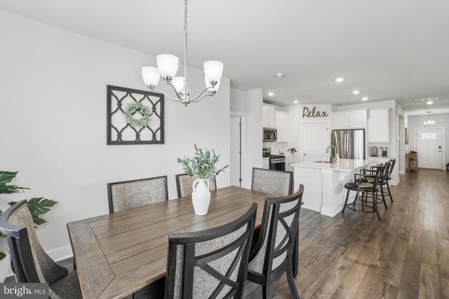 101 CONGRESSIONAL CT, Moorestown, NJ 08057