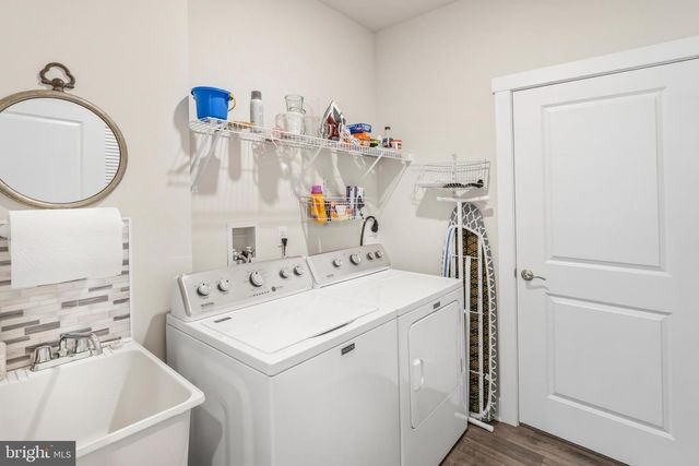 101 CONGRESSIONAL CT, Moorestown, NJ 08057