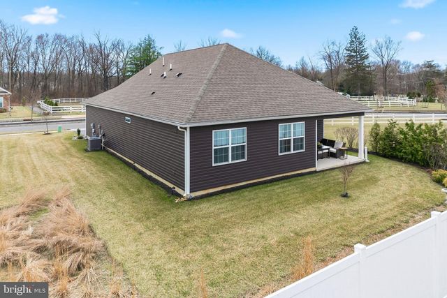 101 CONGRESSIONAL CT, Moorestown, NJ 08057