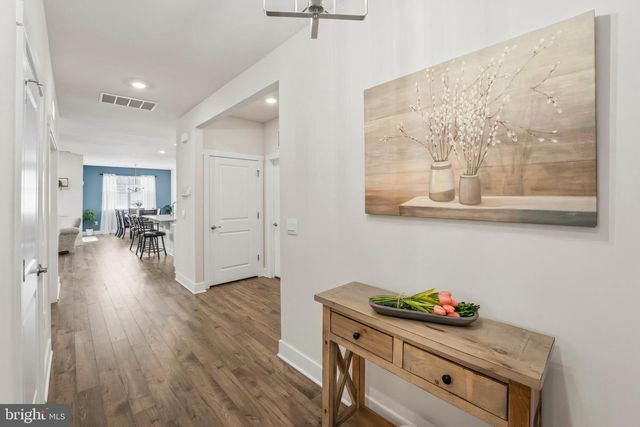 101 CONGRESSIONAL CT, Moorestown, NJ 08057