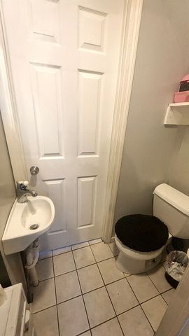 87 Parker Street, Manchester, NH 03102