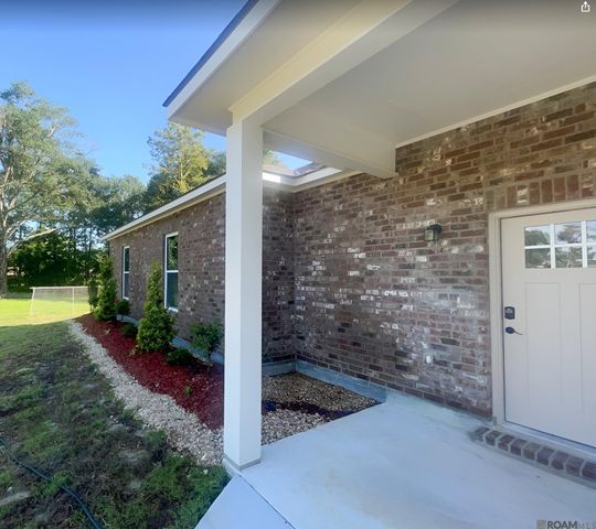 11983 Forest Oaks Ct, Baton Rouge, LA 70815