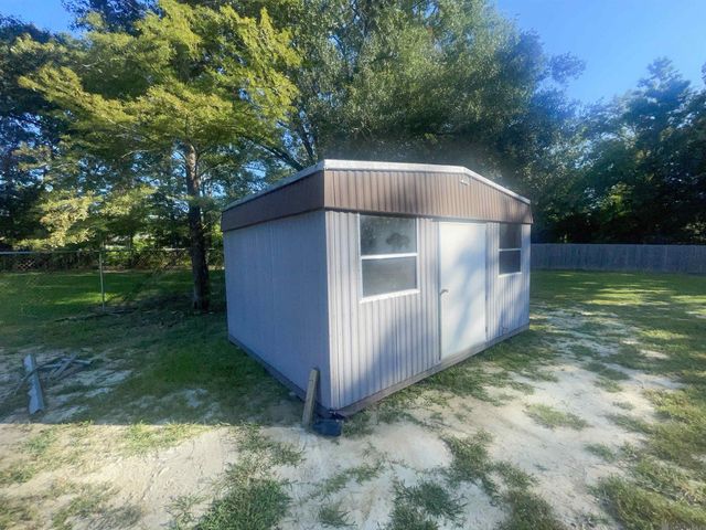 11983 Forest Oaks Ct, Baton Rouge, LA 70815