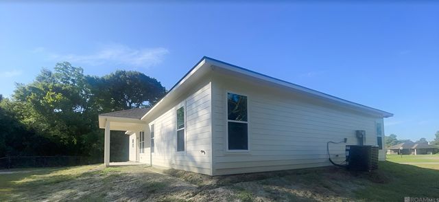 11983 Forest Oaks Ct, Baton Rouge, LA 70815
