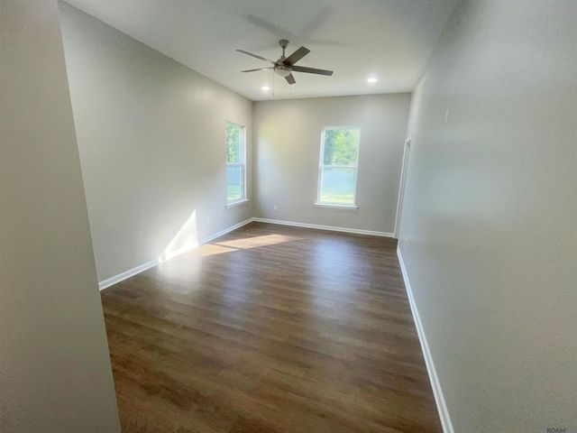 11983 Forest Oaks Ct, Baton Rouge, LA 70815