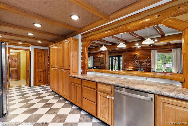 4880 Algonquin Boulevard, Clarkston, MI 48348