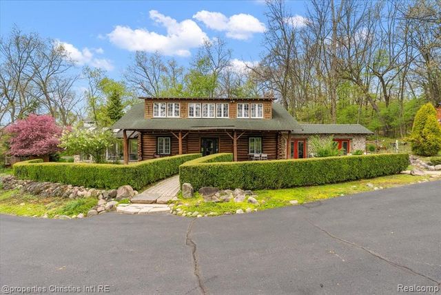 4880 Algonquin Boulevard, Clarkston, MI 48348