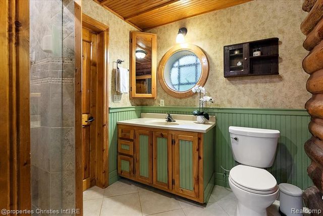 4880 Algonquin Boulevard, Clarkston, MI 48348