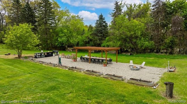 4880 Algonquin Boulevard, Clarkston, MI 48348