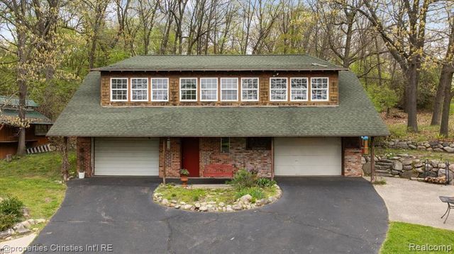 4880 Algonquin Boulevard, Clarkston, MI 48348